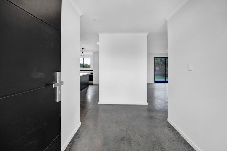 Photo of property in 3 Nikau Place, Hawera, 4610