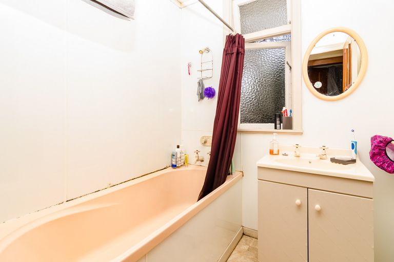 Photo of property in 152 Main South Road, Green Island, Dunedin, 9018