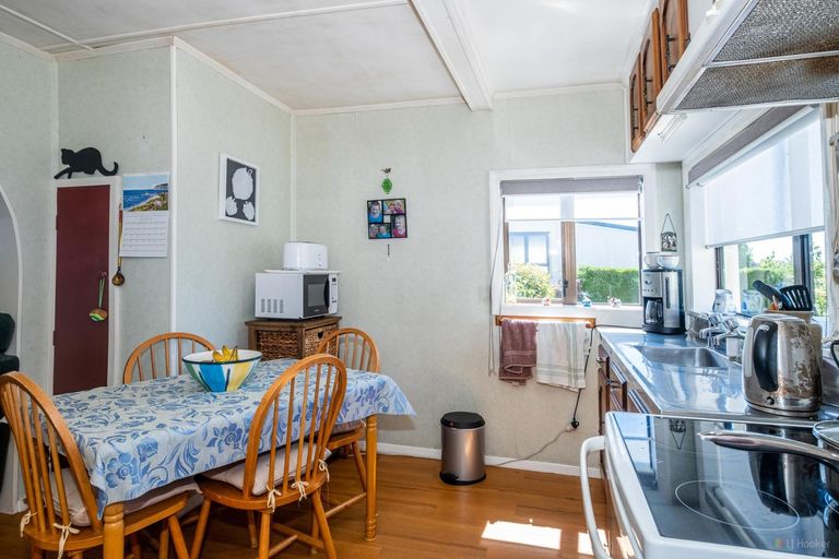 Photo of property in 39 Rhodes Street, Waimate, 7924