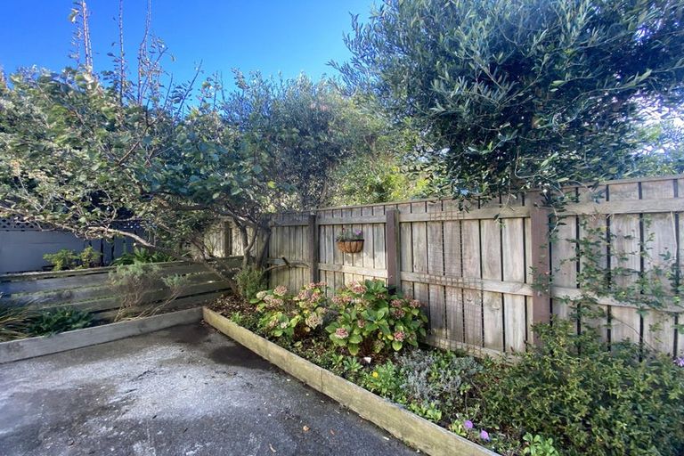 Photo of property in 1/67 Hector Street, Seatoun, Wellington, 6022