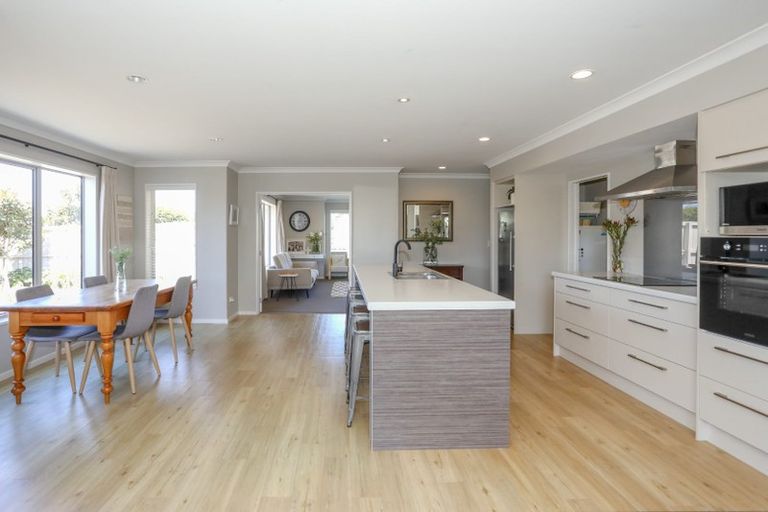 Photo of property in 21 Jacqueline Drive, West Melton, 7618