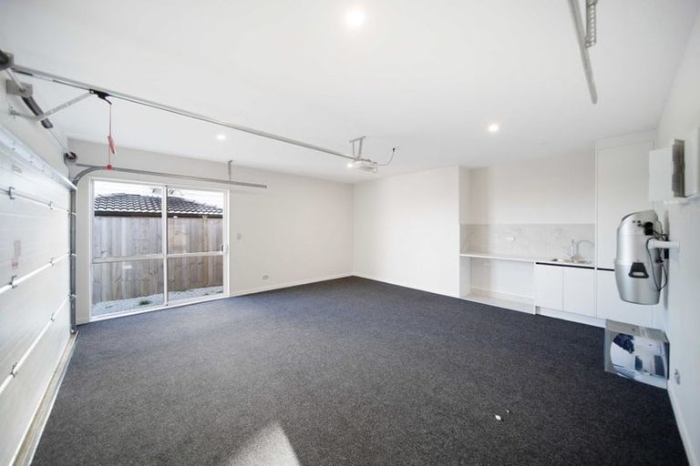 Photo of property in 14 Frazen Avenue, Papakura, 2110