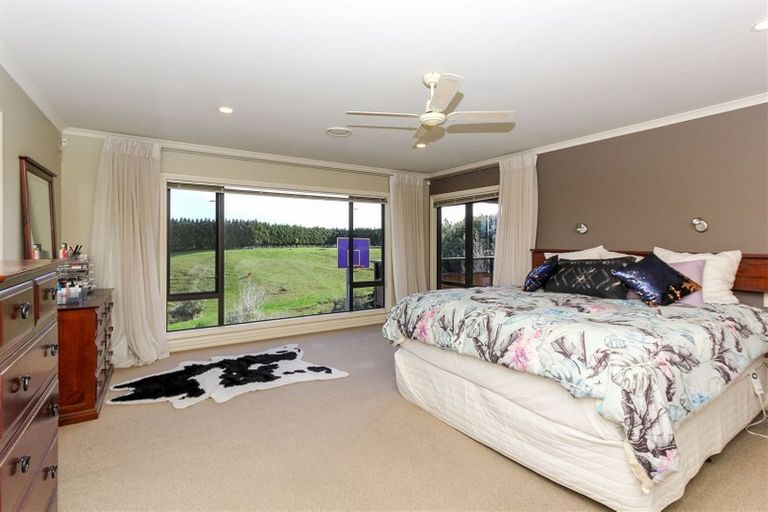 Photo of property in 354 Henwood Road, Hillsborough, New Plymouth, 4372