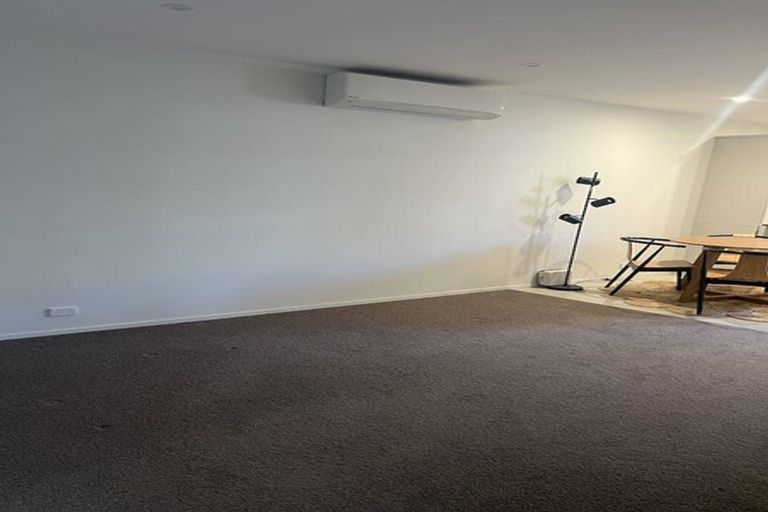 Photo of property in 10 Paterae Lane, Flat Bush, Auckland, 2019