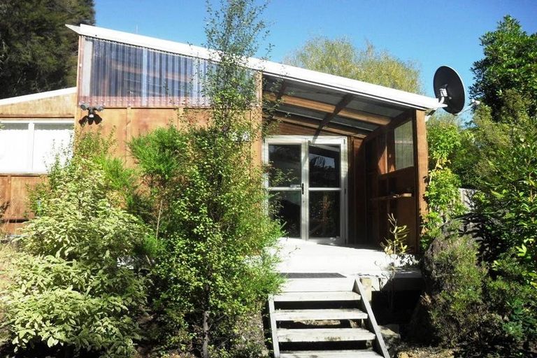 Photo of property in 4 Moana Crescent, Kennedy Bay, Coromandel, 3583