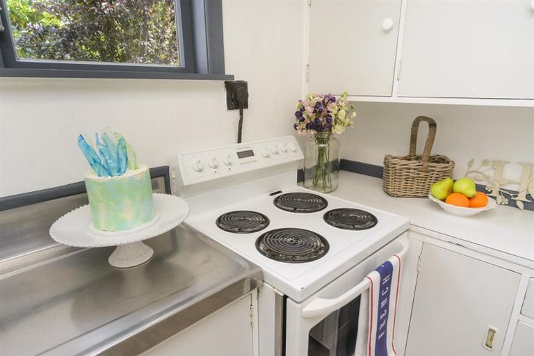 Photo of property in 5 Humphrey Street, Marton, 4710