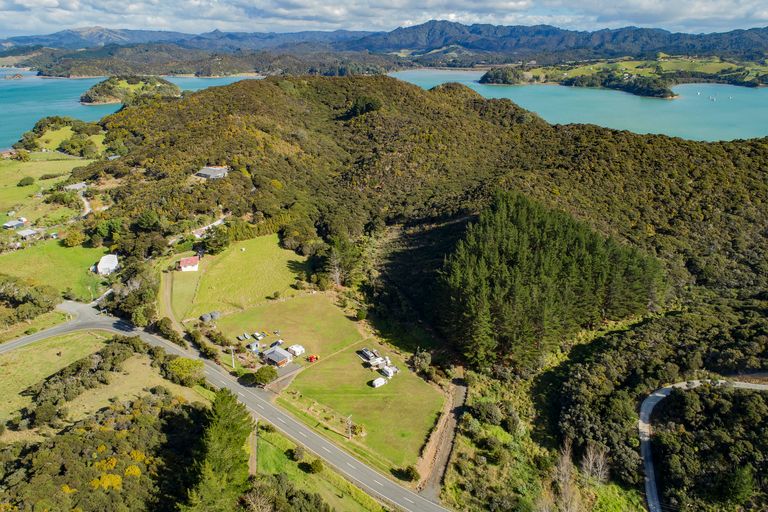 Photo of property in 654 Whangaruru Road North, Whangaruru, Russell, 0184