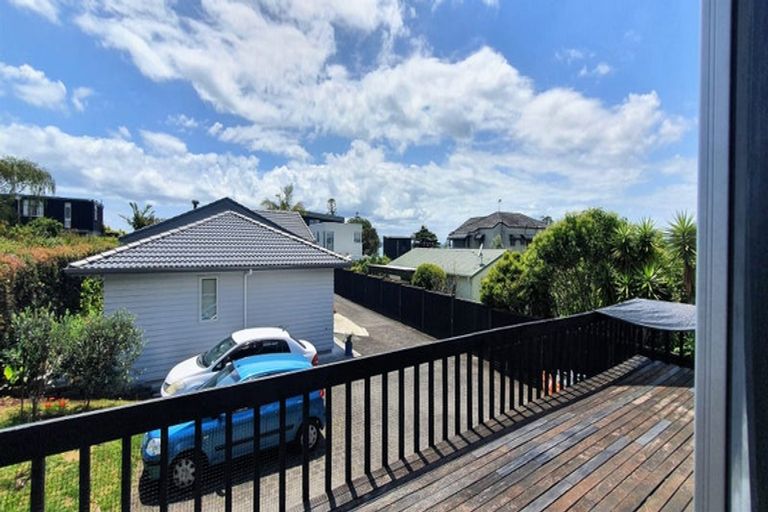Photo of property in 84a Marine Parade, Mellons Bay, Auckland, 2014