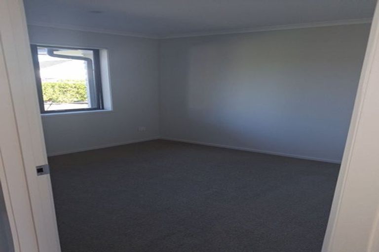 Photo of property in 11 Leebank Crescent, Riverhead, 0820