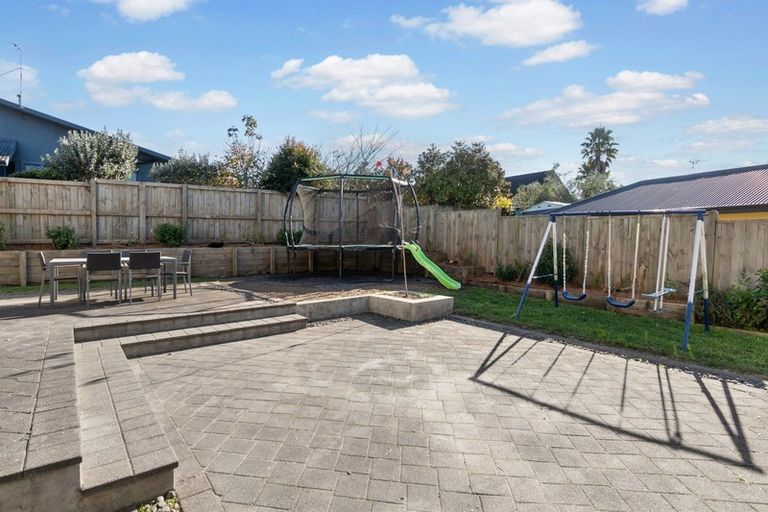 Photo of property in 54 Cairns Crescent, Rototuna, Hamilton, 3210