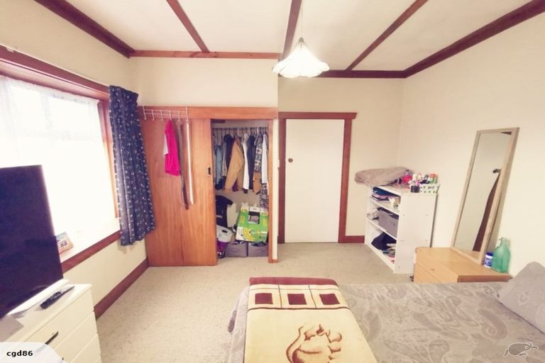 Photo of property in 32 York Street, Levin, 5510