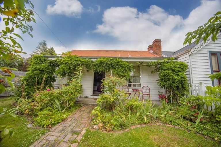 Photo of property in 24 Derwent Street, Naseby, 9396