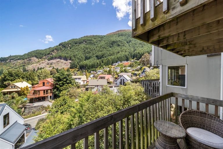 Photo of property in 18b Mackinnon Terrace, Sunshine Bay, Queenstown, 9300