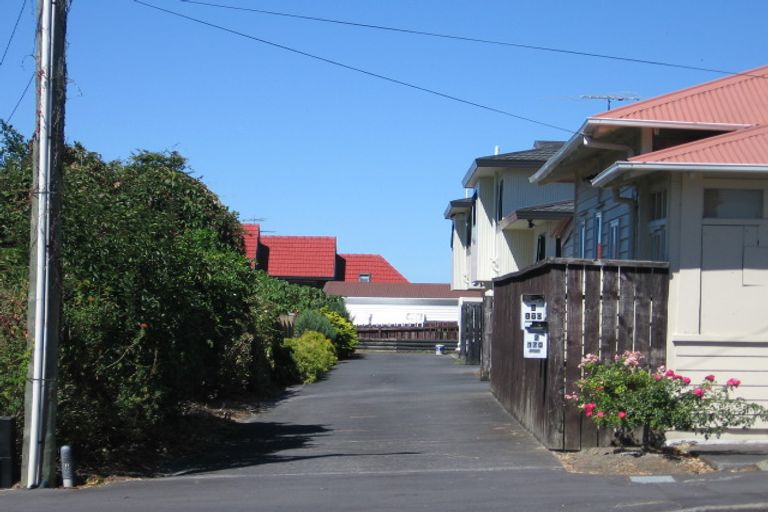 Photo of property in 3/170 Onewa Road, Northcote, Auckland, 0627