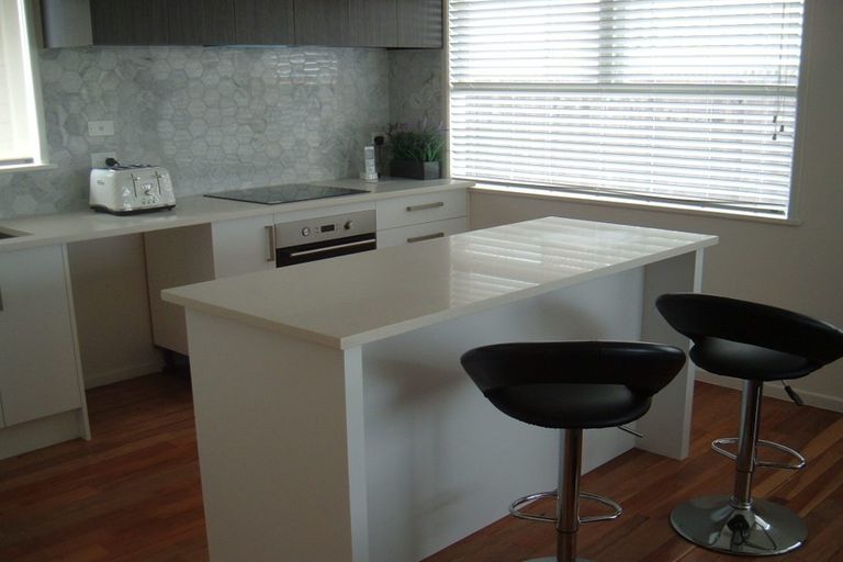 Photo of property in 17 Glendene Avenue, Glendene, Auckland, 0602