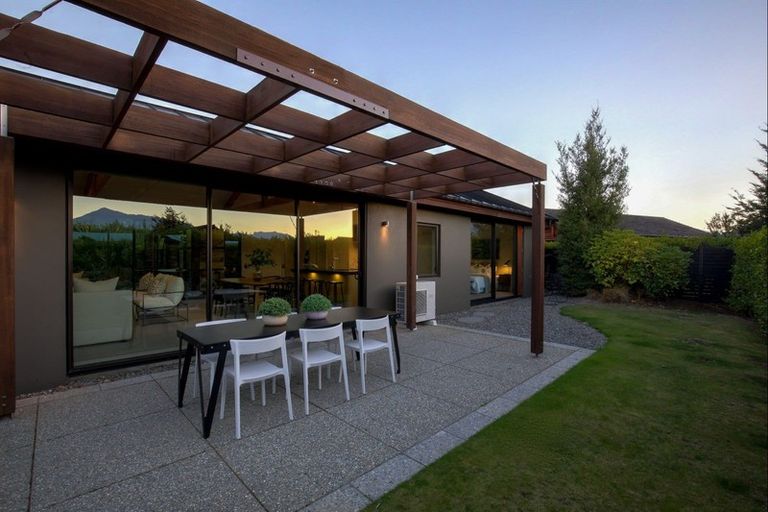 Photo of property in 1 Reading Court, Jacks Point, Queenstown, 9371