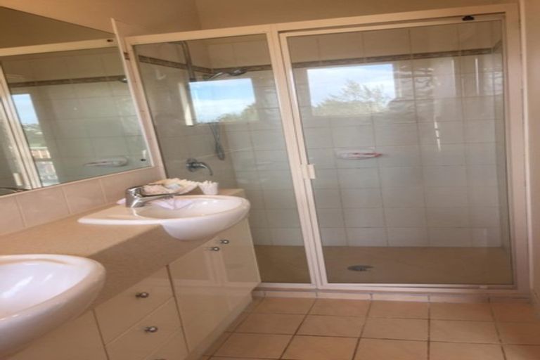 Photo of property in 8 Quarter Deck Lane, Gulf Harbour, Whangaparaoa, 0930