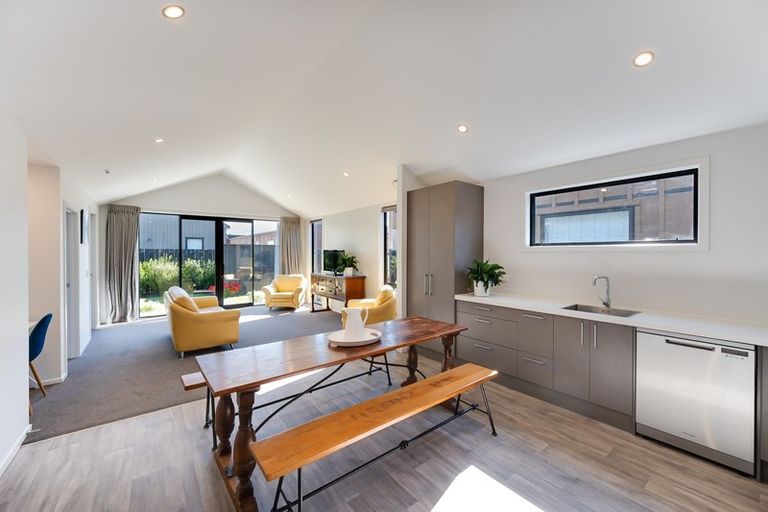 Photo of property in 8 Longlands Street, Lake Hayes, Queenstown, 9304