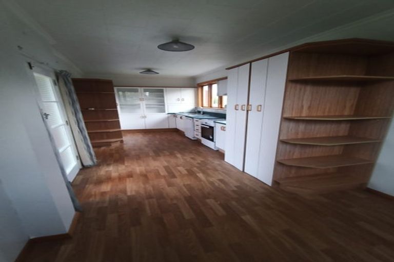 Photo of property in 64 Middleton Road, Kew, Dunedin, 9012