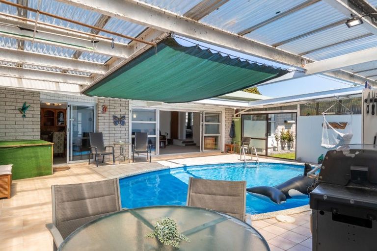 Photo of property in 7 Snell Grove, Clouston Park, Upper Hutt, 5018