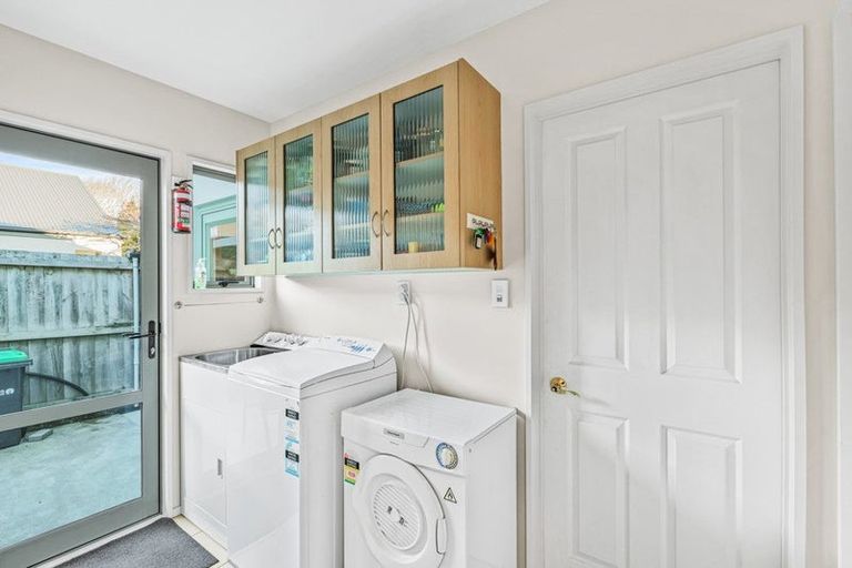 Photo of property in 12 Locarno Street, Opawa, Christchurch, 8023