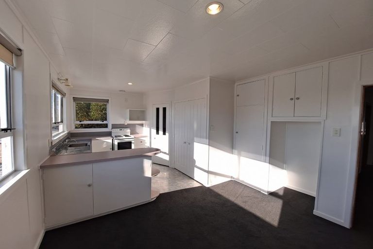 Photo of property in 37b Breakwater Road, Moturoa, New Plymouth, 4310