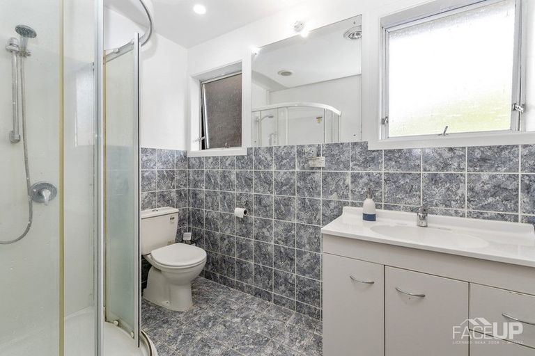 Photo of property in 30 Manuka Road, Glenfield, Auckland, 0629