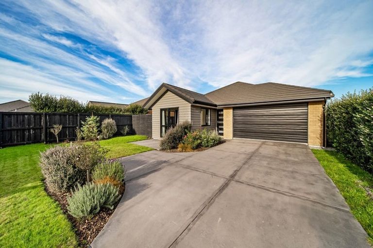 Photo of property in 32 Wallingford Crescent, Rolleston, 7615