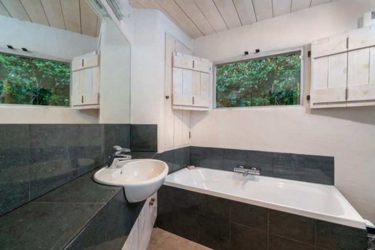 Photo of property in 242 Raniera Grove, Hatepe, Turangi, 3382