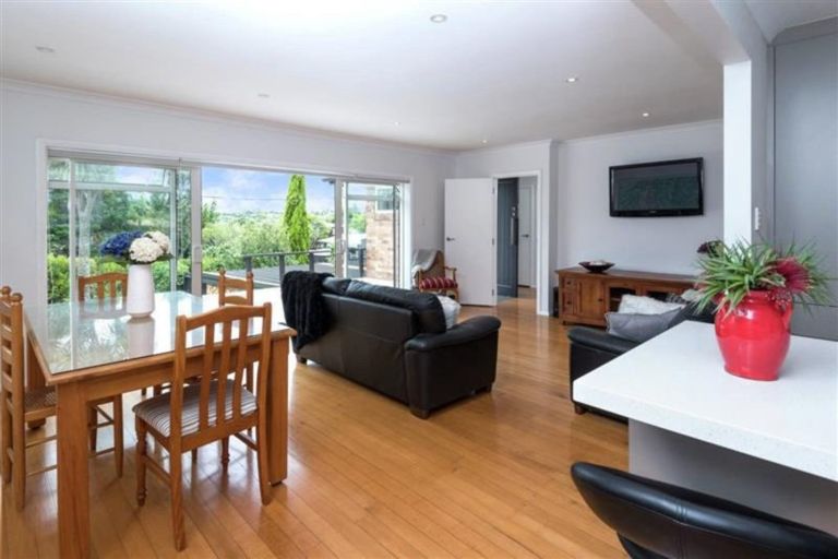 Photo of property in 83 Alexander Street, Cockle Bay, Auckland, 2014