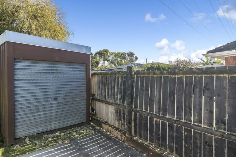 Photo of property in 23 Bedford Street, Te Atatu South, Auckland, 0610