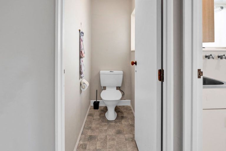 Photo of property in 2/59 Wallath Road, Westown, New Plymouth, 4310