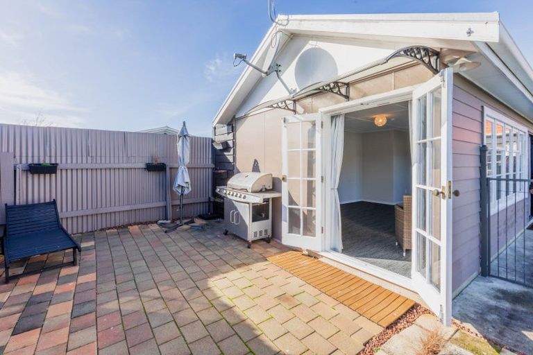 Photo of property in 79 Latham Street, Marewa, Napier, 4110