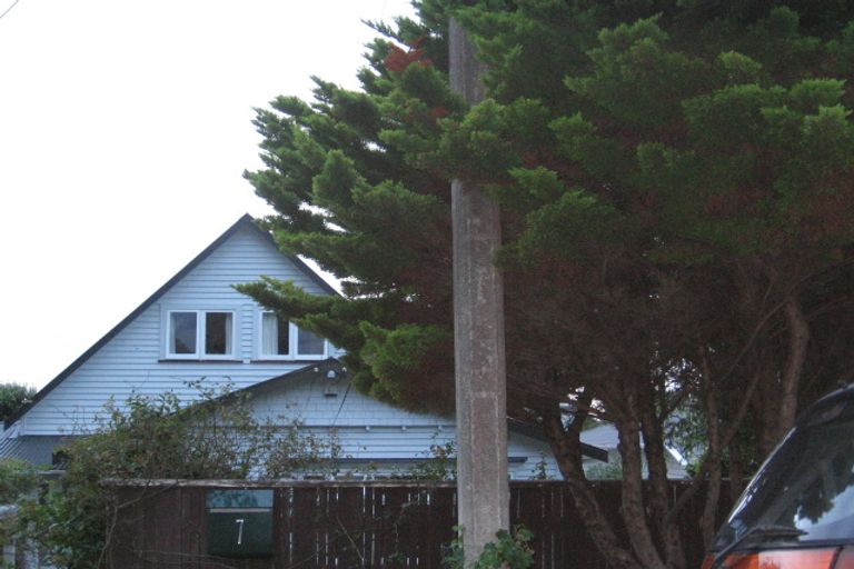 Photo of property in 7 Pinnacle Street, Seatoun, Wellington, 6022