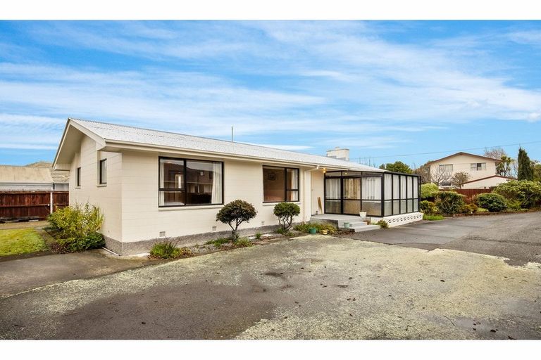Photo of property in 16a Fenhall Street, Russley, Christchurch, 8042