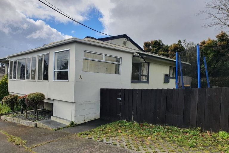 Photo of property in 297a Don Buck Road, Massey, Auckland, 0614