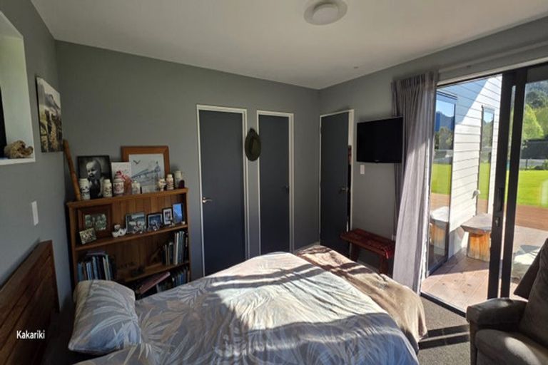 Photo of property in 118 Renata Road, Okiwi Bay, 7193
