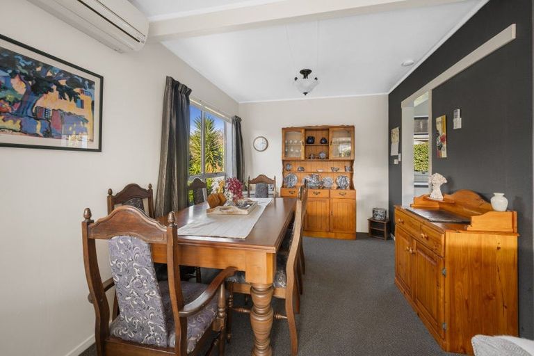 Photo of property in 24 Von Dadelszen Place, Havelock North, 4130