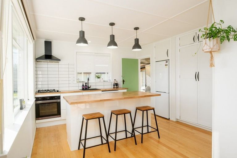 Photo of property in 1 Kiwi Street, Makaraka, Gisborne, 4010