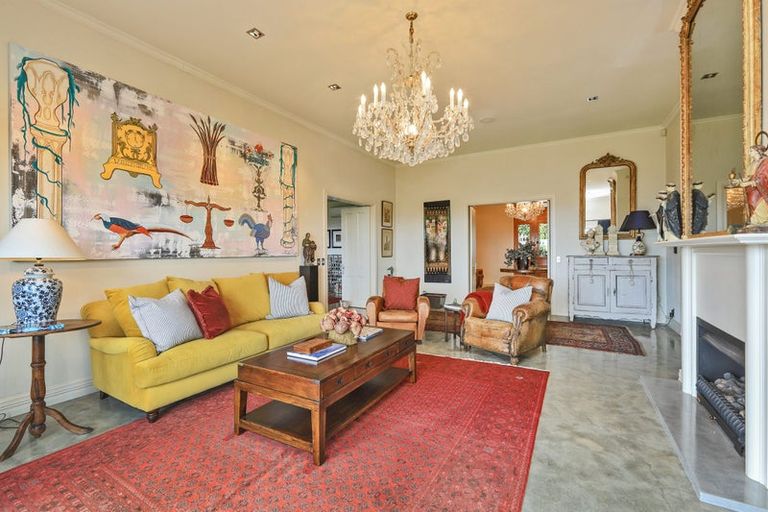 Photo of property in 137 Blackbarn Road, Havelock North, 4294