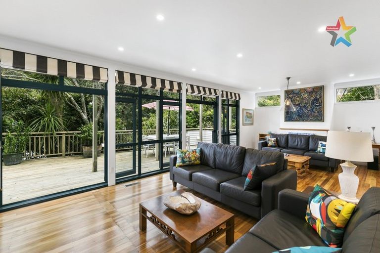 Photo of property in 1 Huia Road, Days Bay, Lower Hutt, 5013