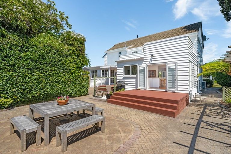 Photo of property in 8 Saint Andrews Grove, Boulcott, Lower Hutt, 5010