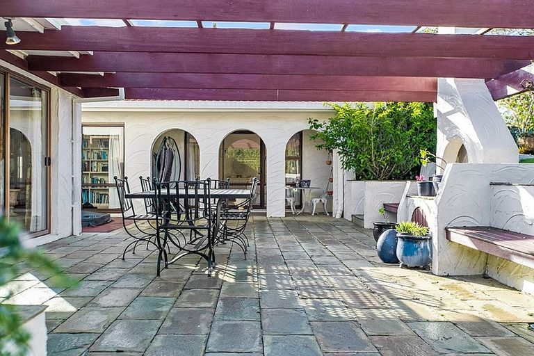 Photo of property in 271 Beach Road, Campbells Bay, Auckland, 0630