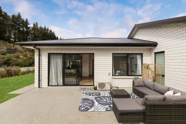 Photo of property in 37 Walton Way, Lower Shotover, Queenstown, 9304