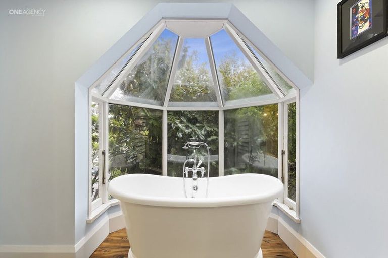 Photo of property in 14 Valley Road, Cashmere, Christchurch, 8022