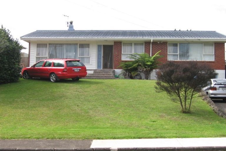 Photo of property in 25 Mccullough Avenue, Papatoetoe, Auckland, 2025