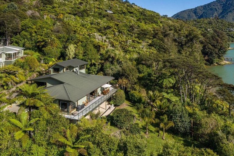Photo of property in 254 Moetapu Bay Road, Moetapu Bay, Picton, 7282