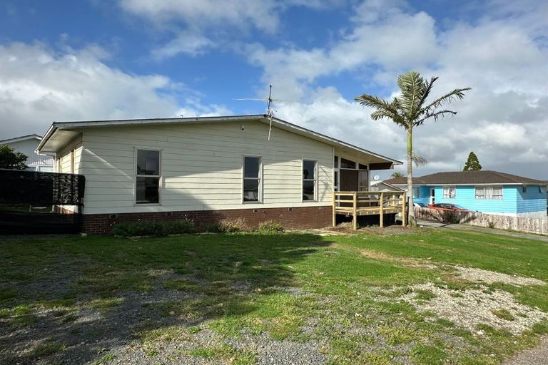 Photo of property in 180 Mahia Road, Wattle Downs, Auckland, 2103