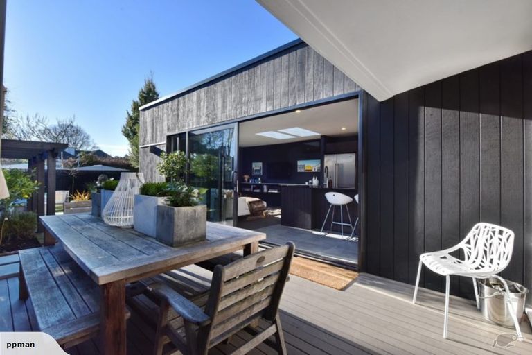 Photo of property in 15 Innes Road, St Albans, Christchurch, 8052