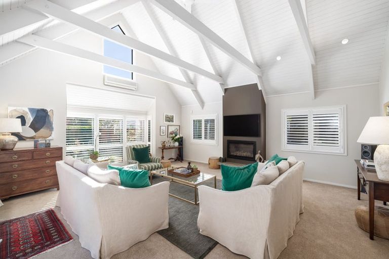 Photo of property in 24 Poynder Avenue, Merivale, Christchurch, 8014